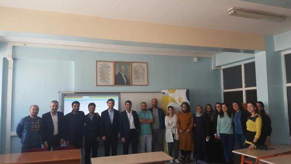 05.04.2018 Azize Abdulkadir Hamacıoğlu Ortaokulu eTwinning Bilgilendirme Toplantısı